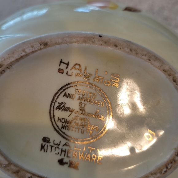 Vintage Hall Autum Leaves Teapot - Picture 4 of 4